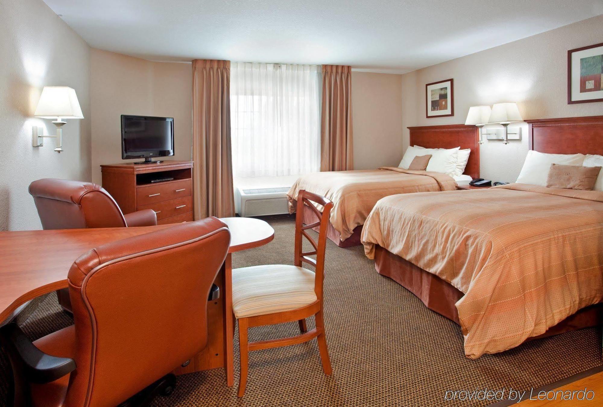 Candlewood Suites Kansas City Airport Bagian luar foto