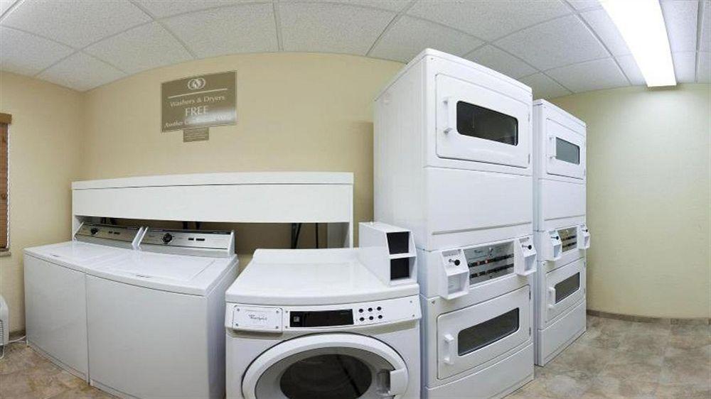 Candlewood Suites Kansas City Airport Bagian luar foto